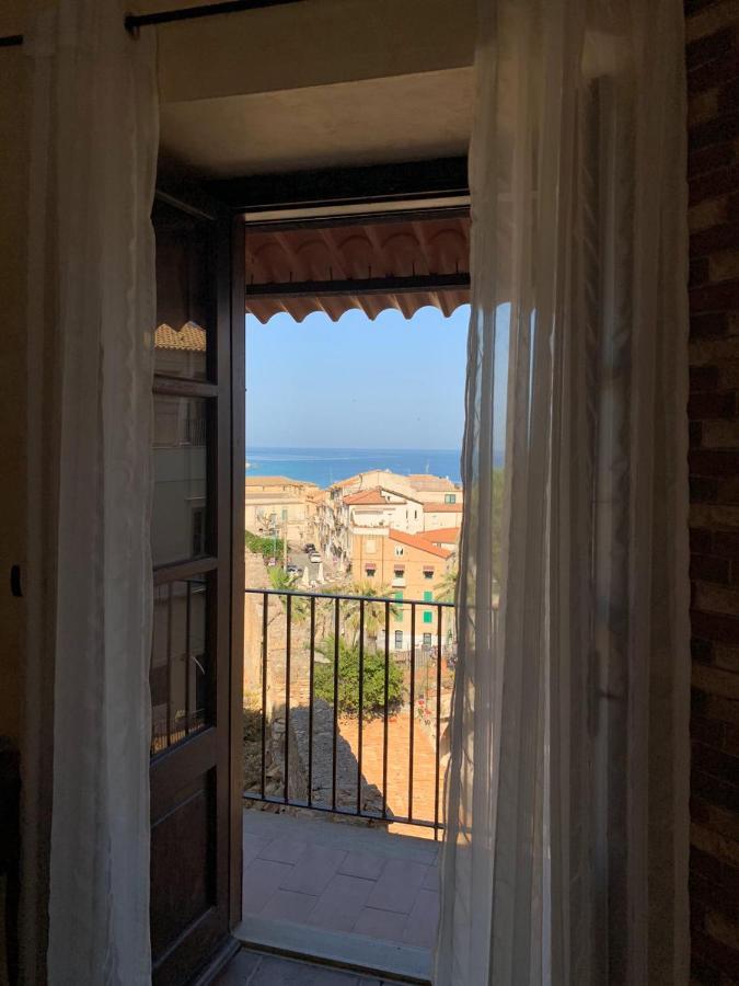 B&B Rivellini Tropea Buitenkant foto