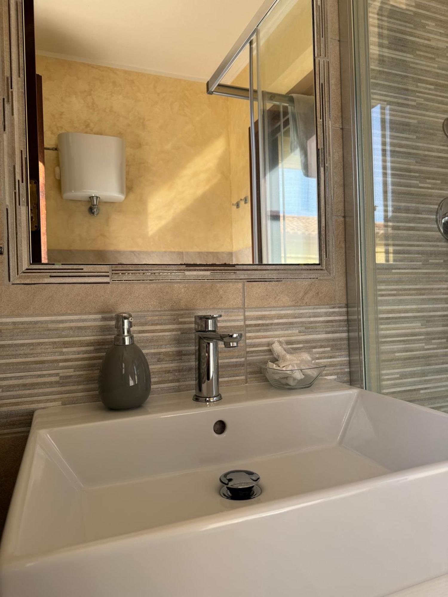 B&B Rivellini Tropea Buitenkant foto
