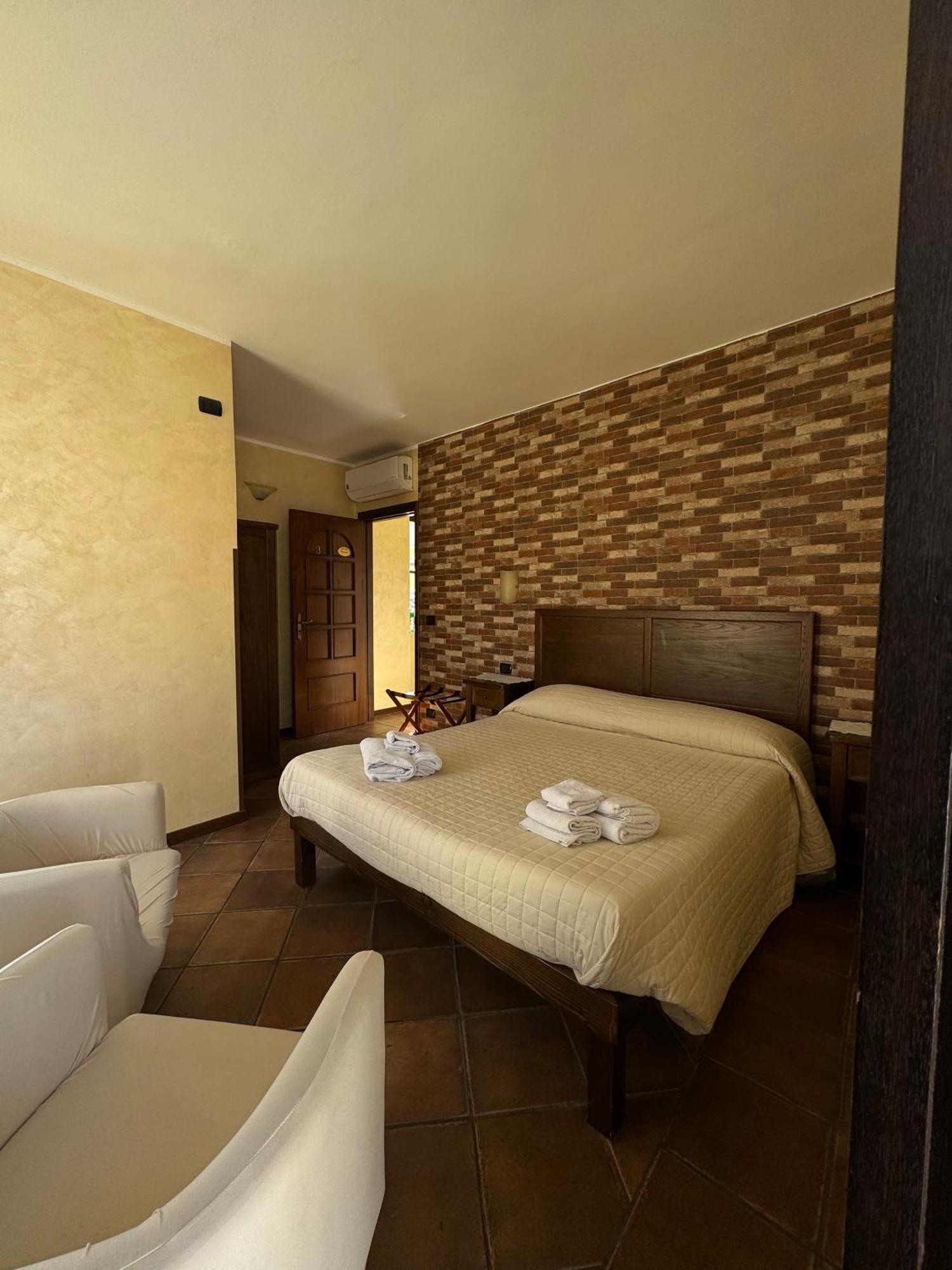 B&B Rivellini Tropea Buitenkant foto
