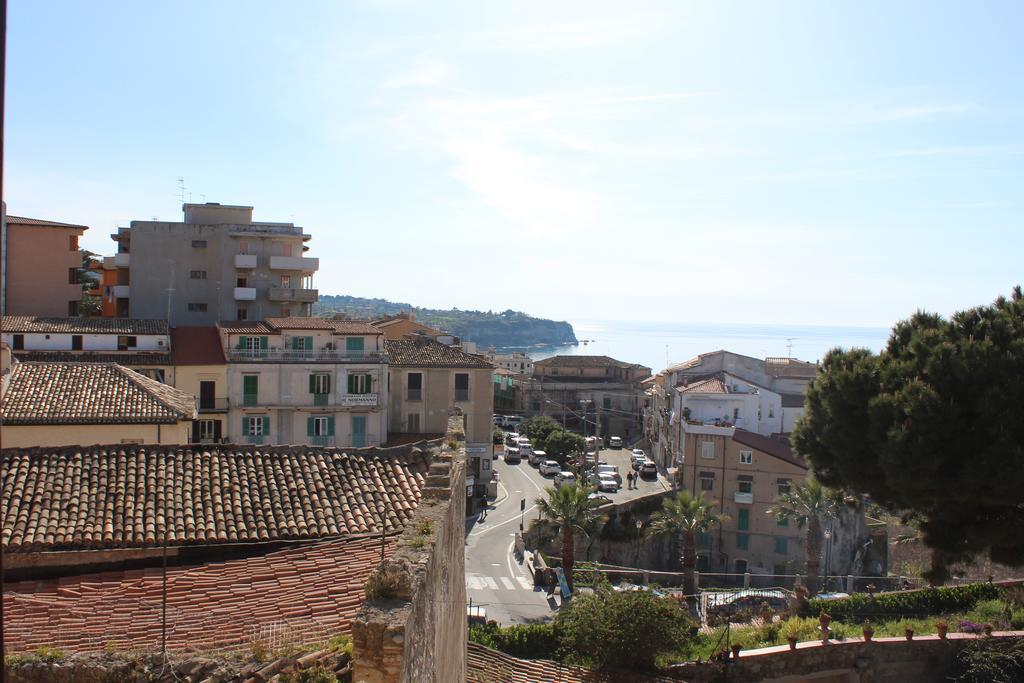 B&B Rivellini Tropea Buitenkant foto